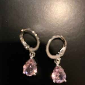 Light pink dangle earring